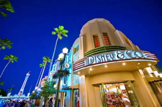 Disney’s Hollywood Studios: Official Booking Center at Bayside Marketplace - Image 4