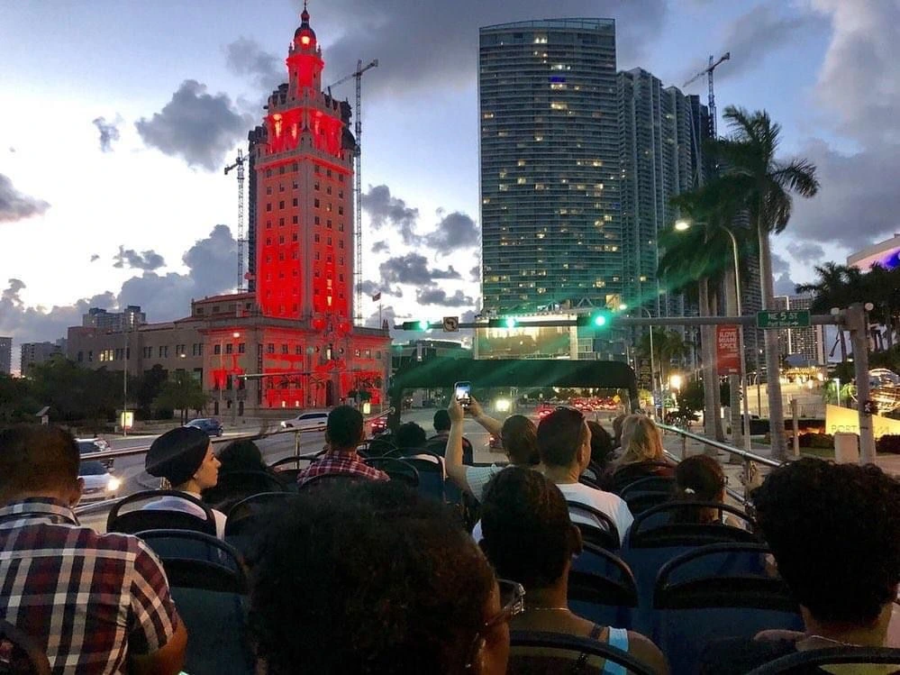 Miami Night Tour: Official Booking Center at Bayside Marketplace - Image 2